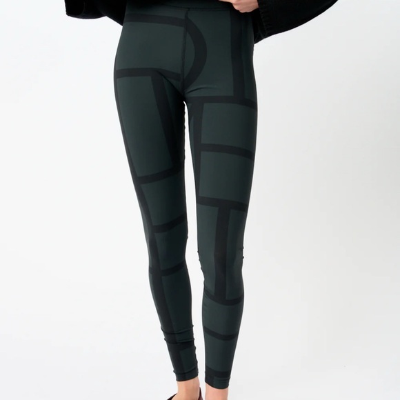 Toteme monogram legging M NWT